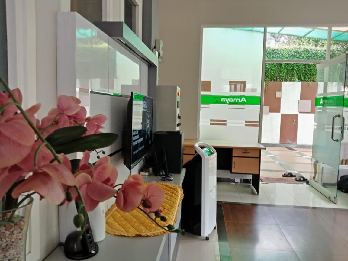 Alastuwo Amaya Guest House Syariah المظهر الخارجي الصورة