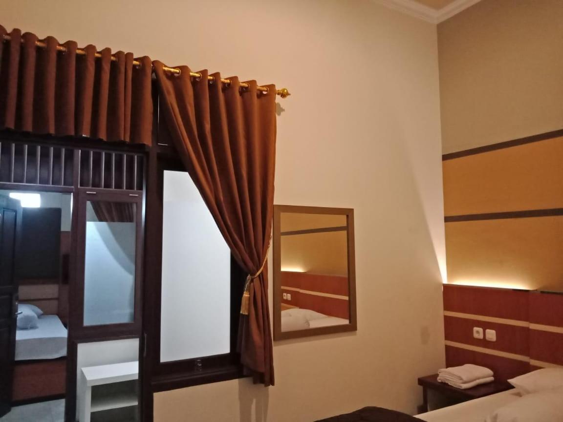 Alastuwo Amaya Guest House Syariah المظهر الخارجي الصورة